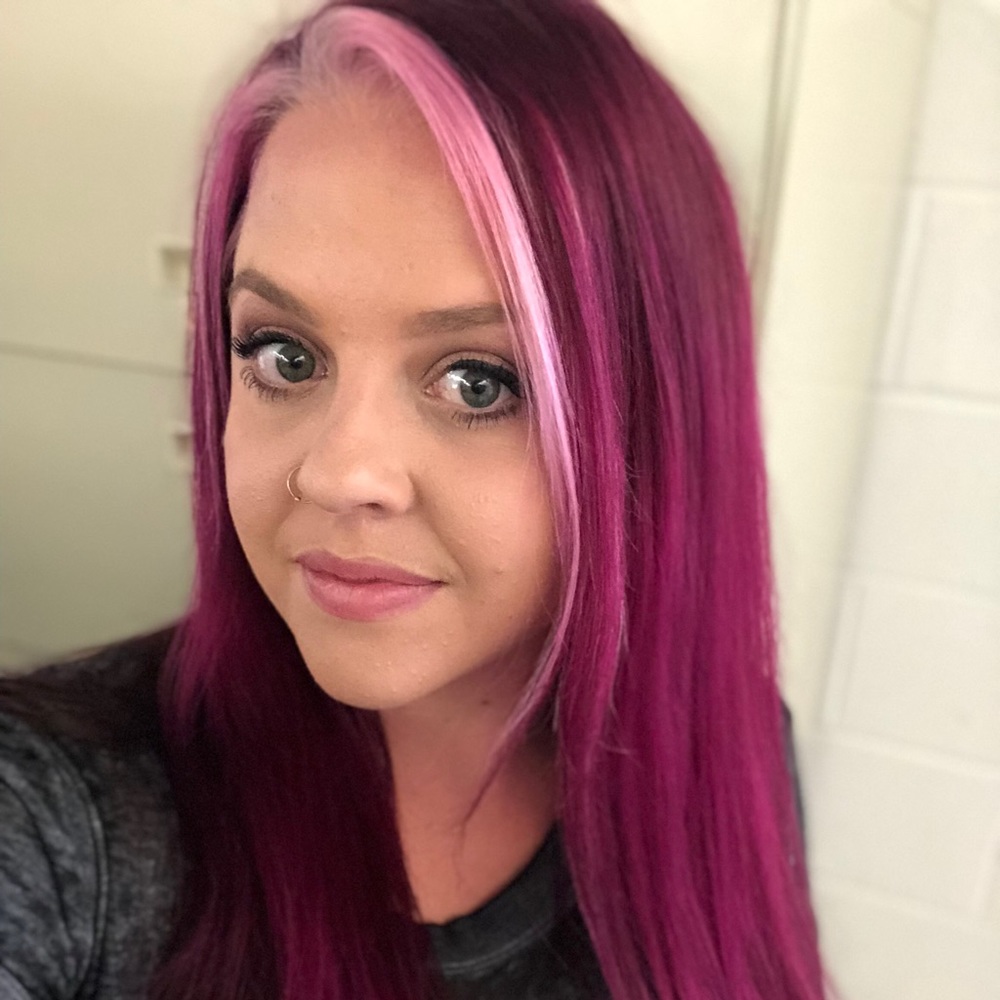 Meet your Posher, Heather - Picture 1 of 1